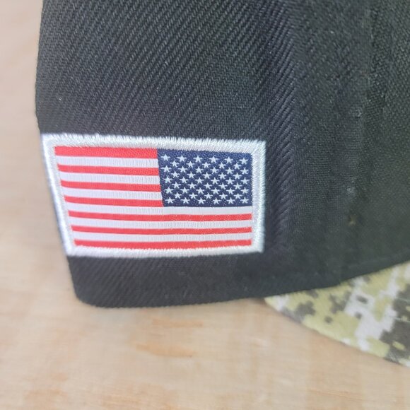 Los Angeles Rams New Era NFL Salute to Service   59FIFTY Fitted Sz 8 NWT - Picture 8 of 10